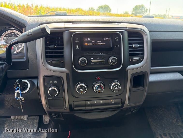 image for item FK3392 2017 RAM 2500 Crew Cab pickup truck