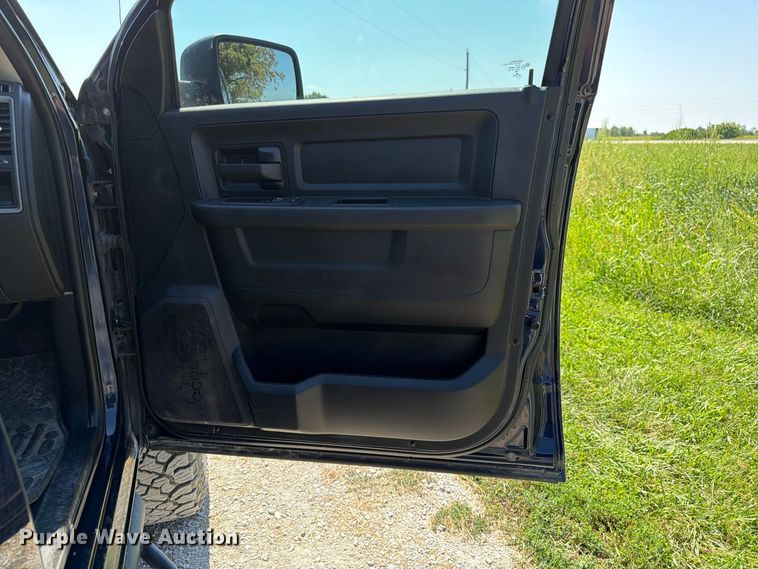 image for item FK3392 2017 RAM 2500 Crew Cab pickup truck