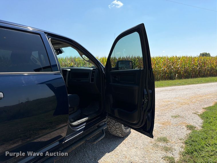 image for item FK3392 2017 RAM 2500 Crew Cab pickup truck