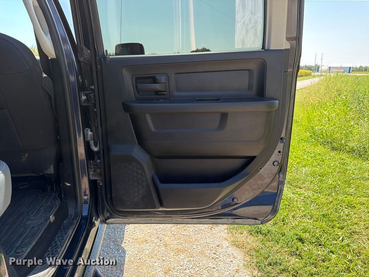 image for item FK3392 2017 RAM 2500 Crew Cab pickup truck
