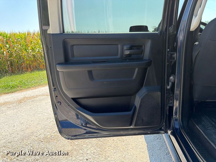 image for item FK3392 2017 RAM 2500 Crew Cab pickup truck