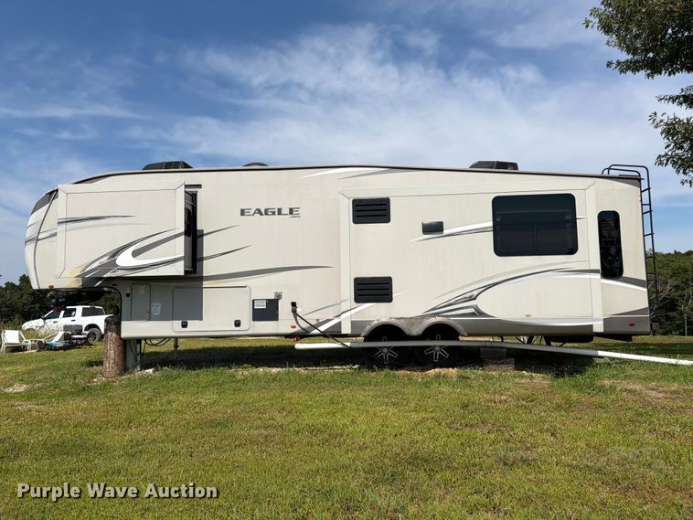image for item FK3397 2017 Jayco Eagle camper