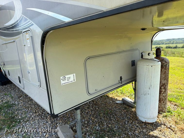 image for item FK3397 2017 Jayco Eagle camper