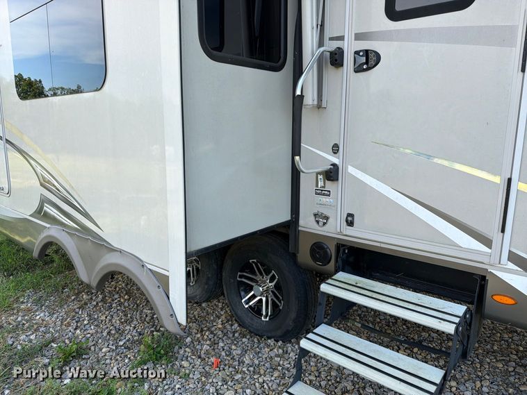 image for item FK3397 2017 Jayco Eagle camper