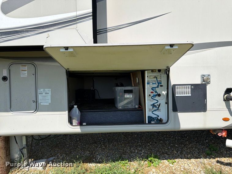 image for item FK3397 2017 Jayco Eagle camper