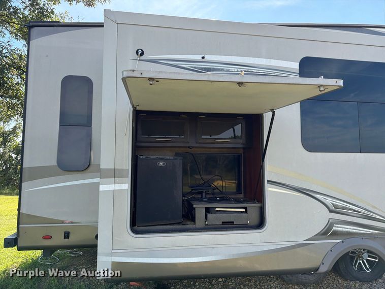 image for item FK3397 2017 Jayco Eagle camper