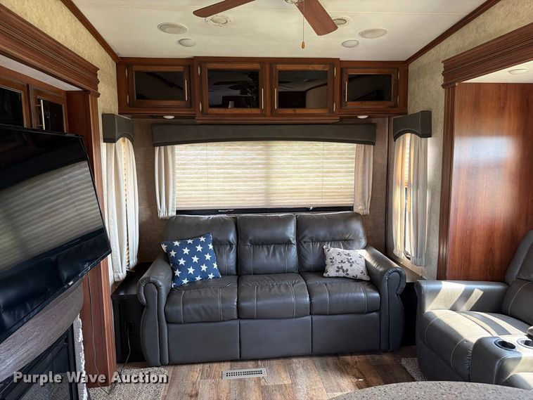 image for item FK3397 2017 Jayco Eagle camper