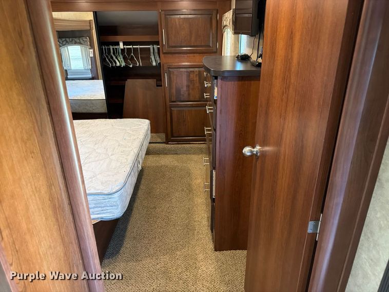 image for item FK3397 2017 Jayco Eagle camper