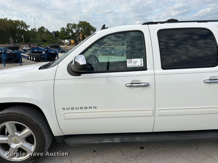 image for item FK3398 2014 Chevrolet Suburban LT SUV