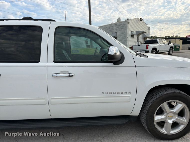 image for item FK3398 2014 Chevrolet Suburban LT SUV