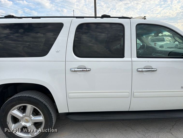 image for item FK3398 2014 Chevrolet Suburban LT SUV