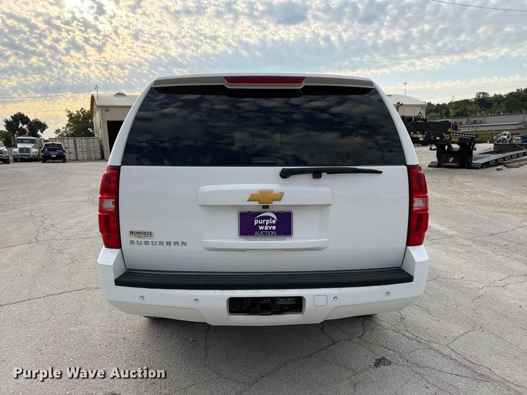 image for item FK3398 2014 Chevrolet Suburban LT SUV