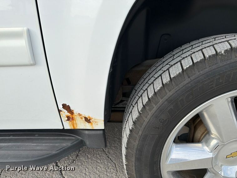 image for item FK3398 2014 Chevrolet Suburban LT SUV