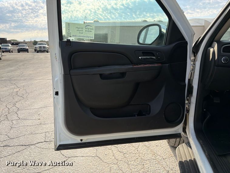 image for item FK3398 2014 Chevrolet Suburban LT SUV