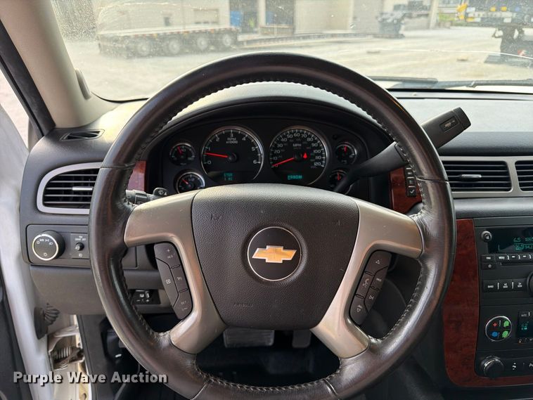image for item FK3398 2014 Chevrolet Suburban LT SUV