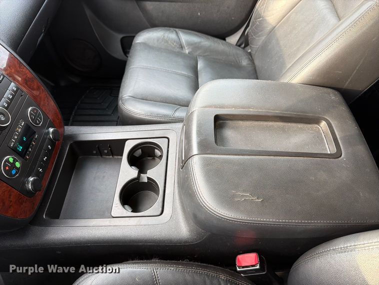 image for item FK3398 2014 Chevrolet Suburban LT SUV