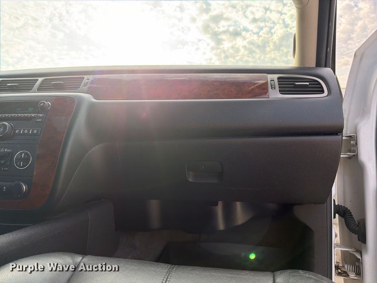 image for item FK3398 2014 Chevrolet Suburban LT SUV