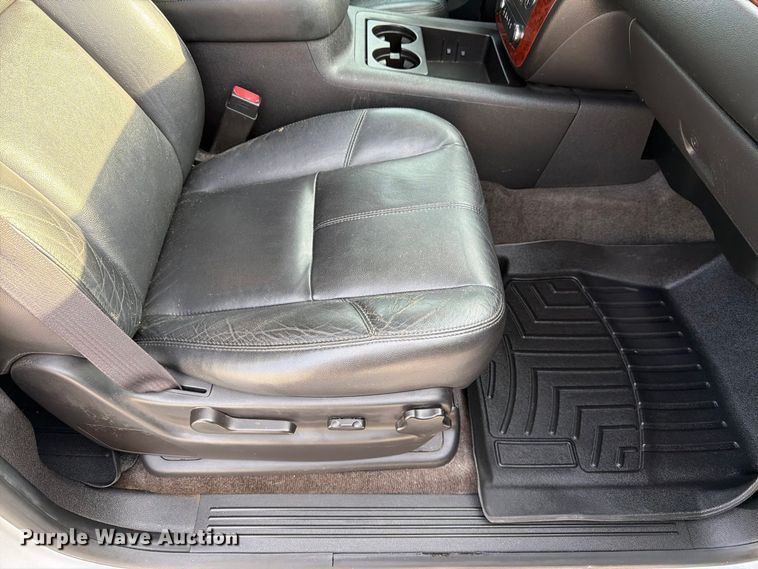 image for item FK3398 2014 Chevrolet Suburban LT SUV