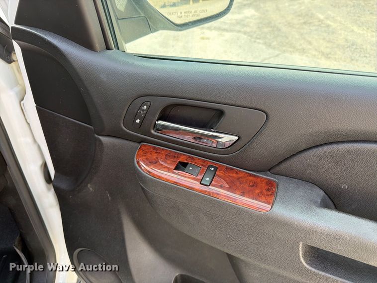 image for item FK3398 2014 Chevrolet Suburban LT SUV