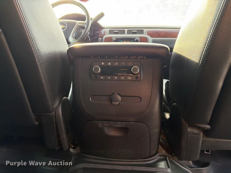 image for item FK3398 2014 Chevrolet Suburban LT SUV