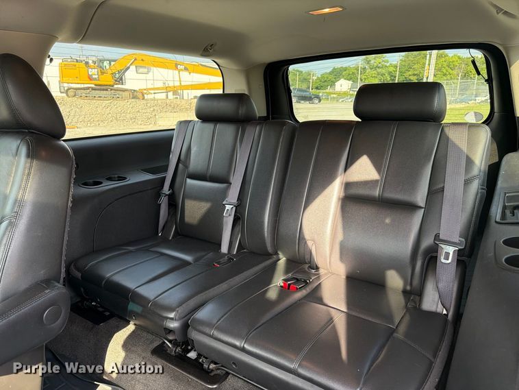 image for item FK3398 2014 Chevrolet Suburban LT SUV