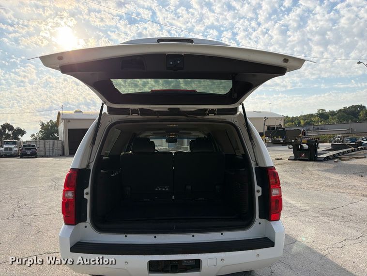 image for item FK3398 2014 Chevrolet Suburban LT SUV