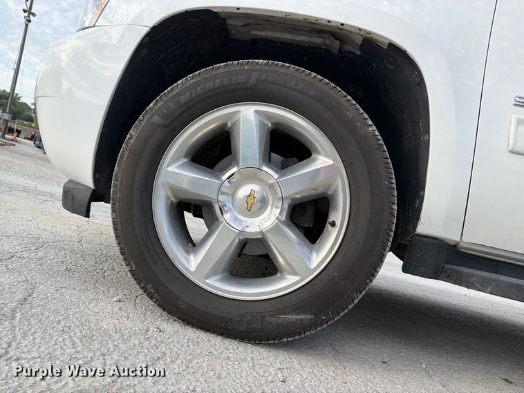 image for item FK3398 2014 Chevrolet Suburban LT SUV