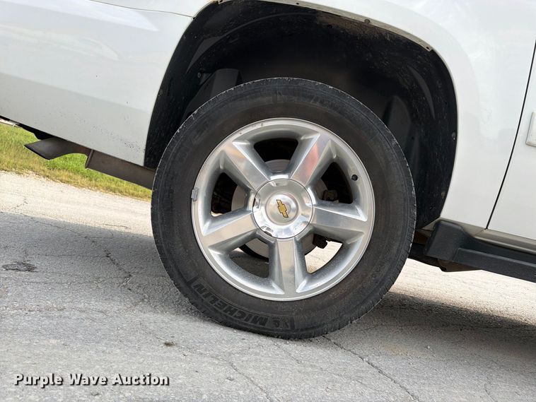 image for item FK3398 2014 Chevrolet Suburban LT SUV