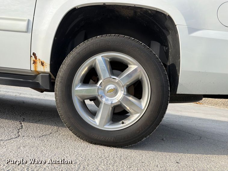 image for item FK3398 2014 Chevrolet Suburban LT SUV