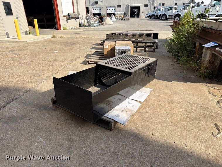 image for item FK3429 Tank Holder