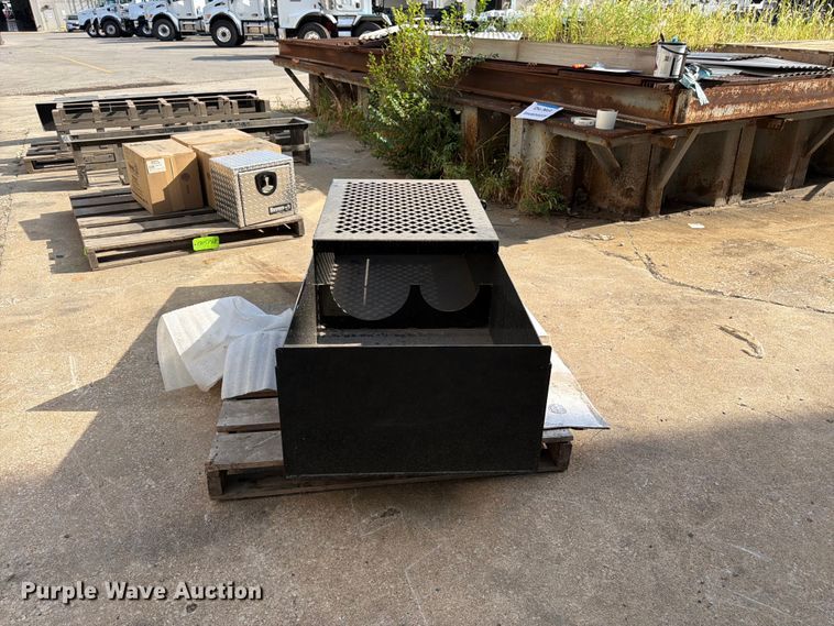 image for item FK3429 Tank Holder