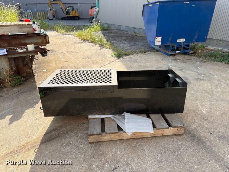 image for item FK3429 Tank Holder