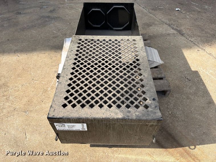 image for item FK3429 Tank Holder