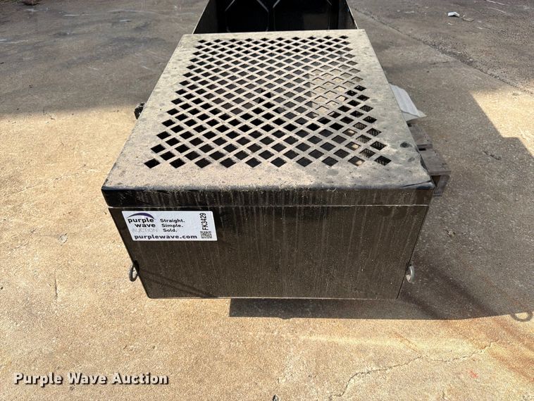 image for item FK3429 Tank Holder