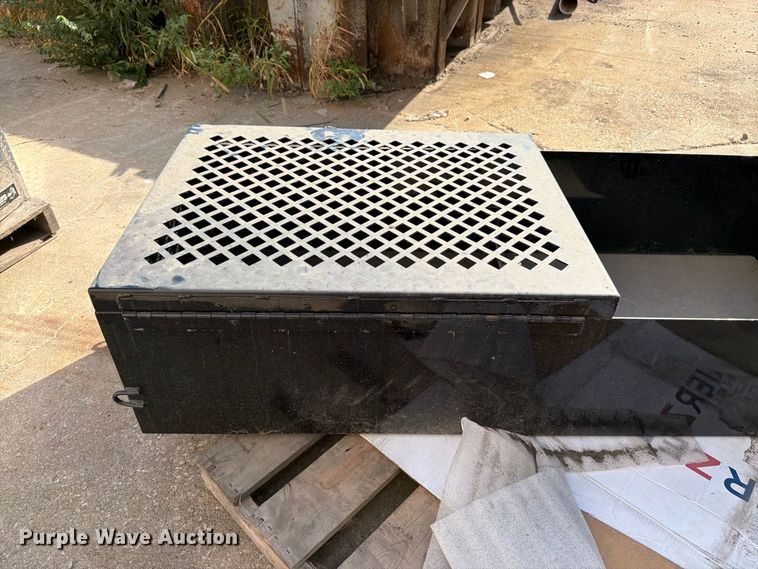 image for item FK3429 Tank Holder