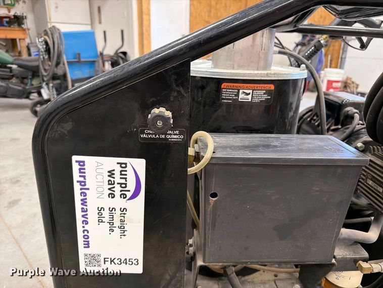image for item FK3453 Mi-T-M HSE-2003-0MG10 pressure washer
