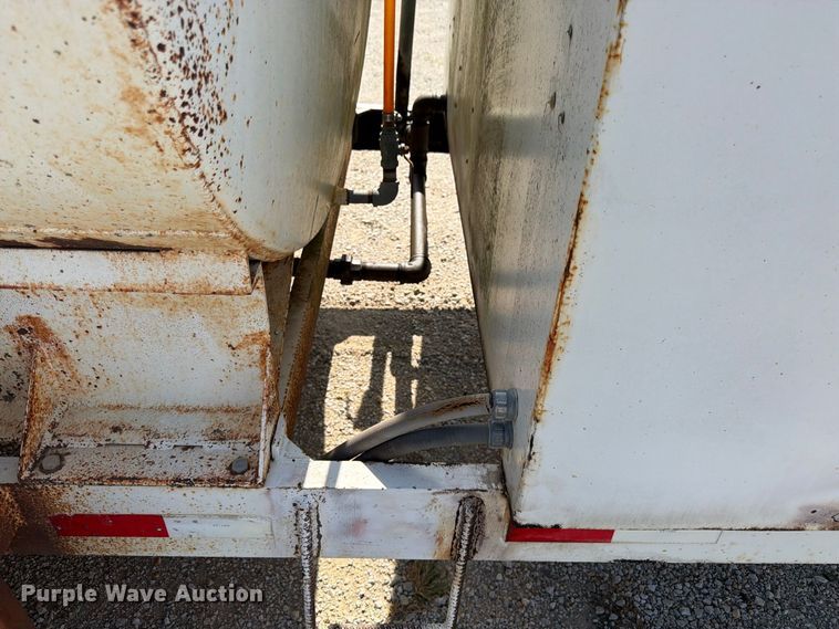 image for item FK3457 1998 Kiefer 500 tank trailer