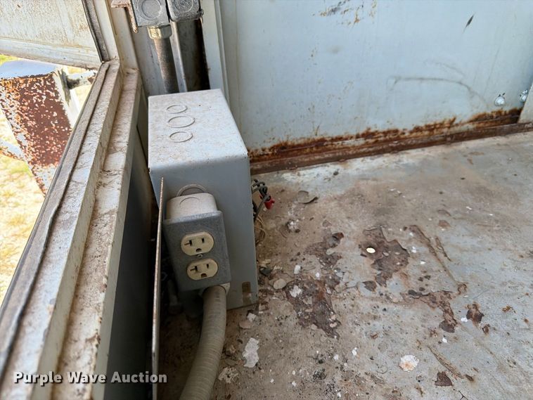 image for item FK3457 1998 Kiefer 500 tank trailer