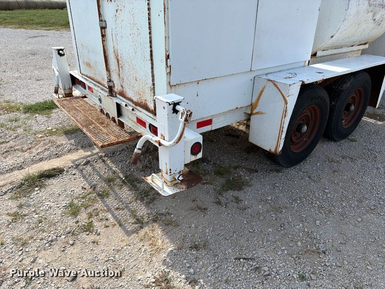 image for item FK3457 1998 Kiefer 500 tank trailer