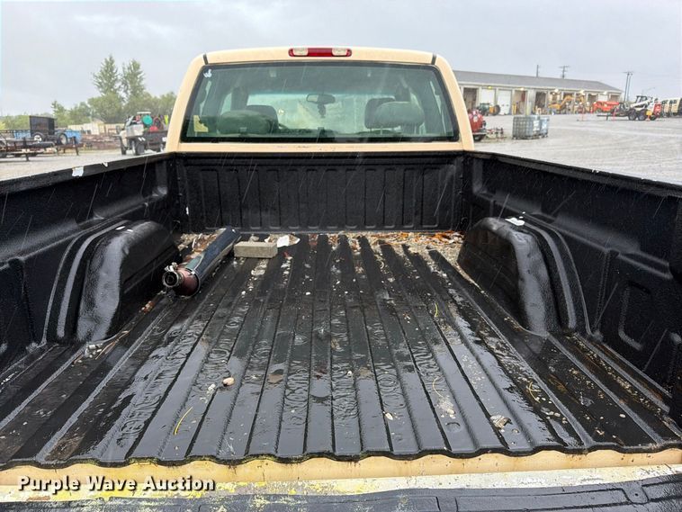 image for item FK3458 2004 Chevrolet Silverado Ext. Cab pickup truck