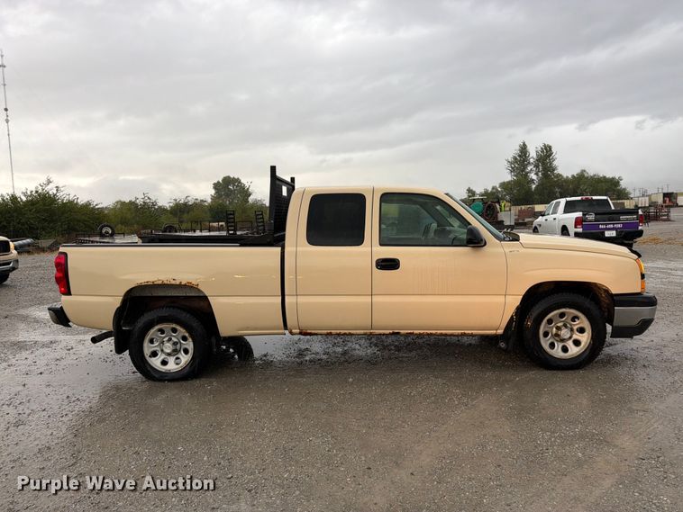 image for item FK3459 2007 Chevrolet Silverado 1500 Ext. Cab pickup truck