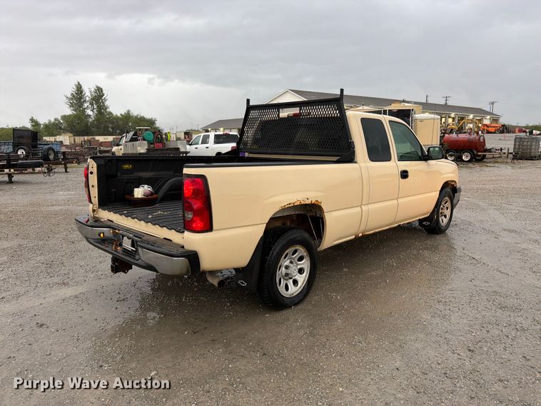 image for item FK3459 2007 Chevrolet Silverado 1500 Ext. Cab pickup truck