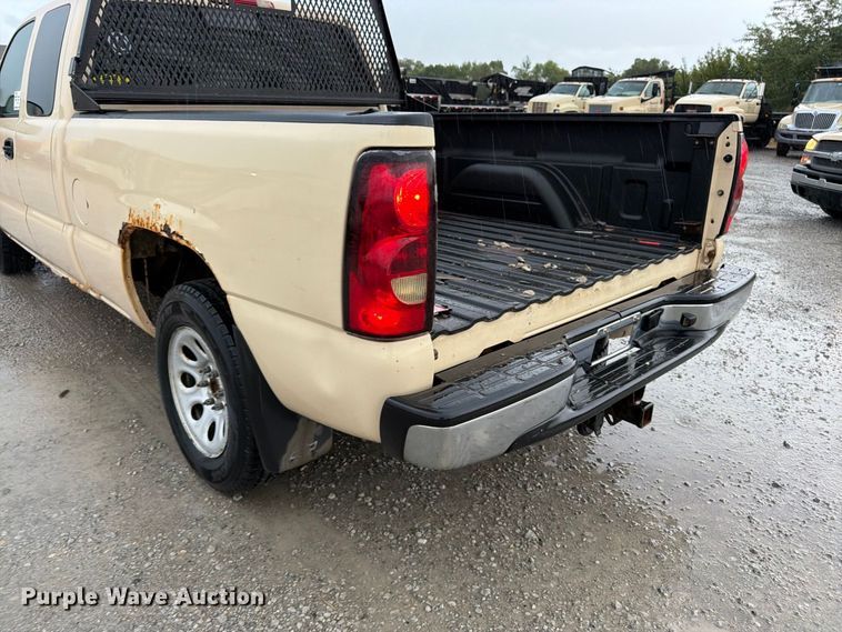 image for item FK3459 2007 Chevrolet Silverado 1500 Ext. Cab pickup truck