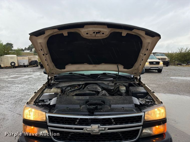 image for item FK3459 2007 Chevrolet Silverado 1500 Ext. Cab pickup truck