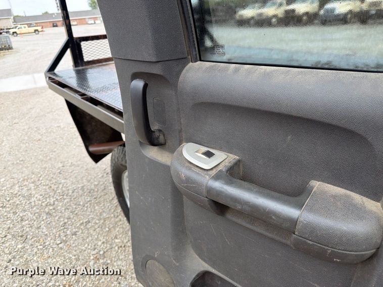 image for item FK3460 2008 Chevrolet Silverado 2500HD Ext. Cab flatbed pickup truck