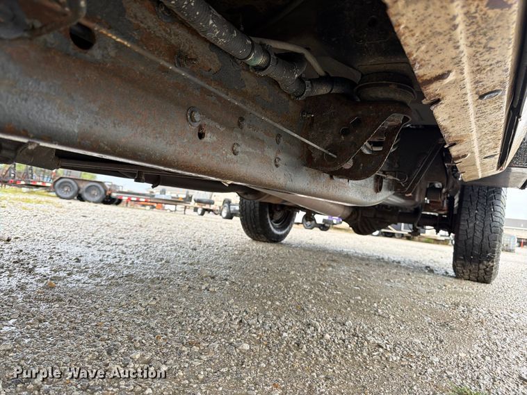 image for item FK3460 2008 Chevrolet Silverado 2500HD Ext. Cab flatbed pickup truck