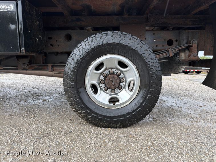 image for item FK3460 2008 Chevrolet Silverado 2500HD Ext. Cab flatbed pickup truck