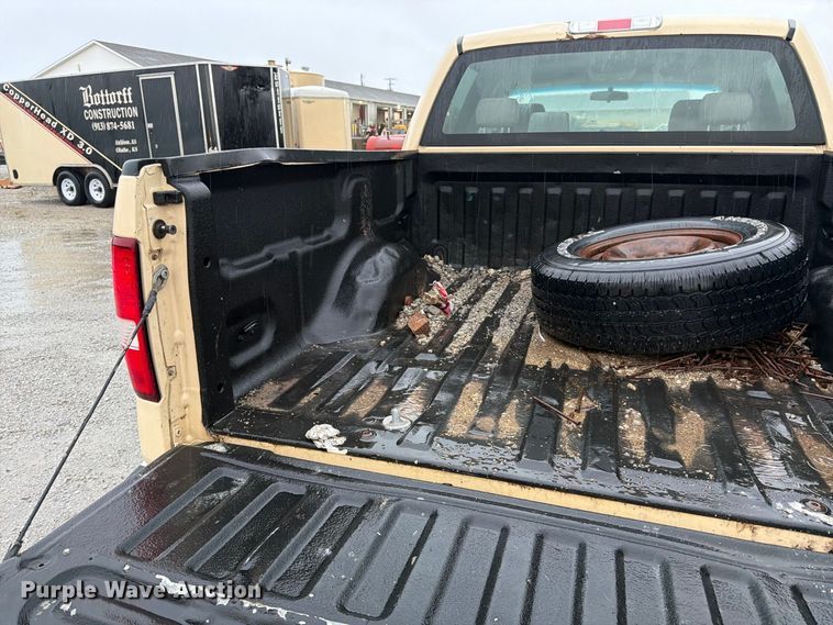 image for item FK3461 2006 Ford F150 Crew Cab pickup truck