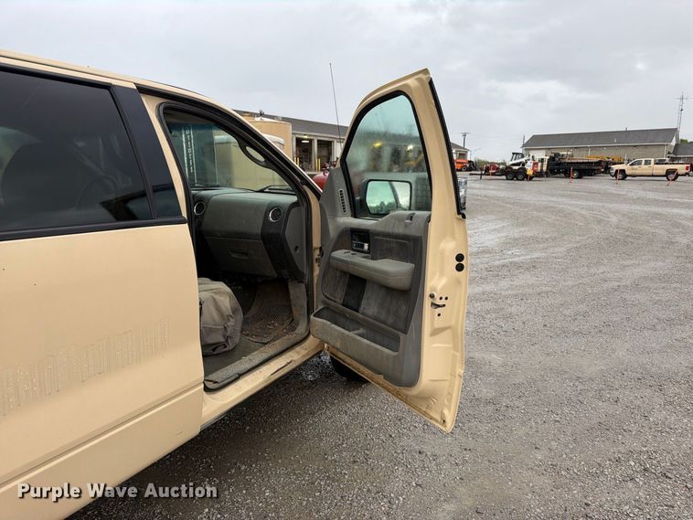 image for item FK3461 2006 Ford F150 Crew Cab pickup truck