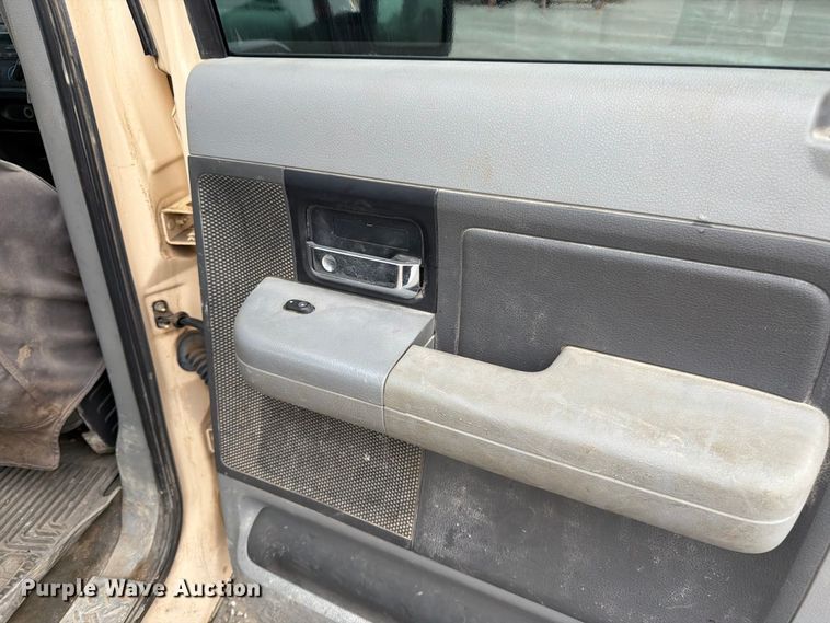 image for item FK3461 2006 Ford F150 Crew Cab pickup truck